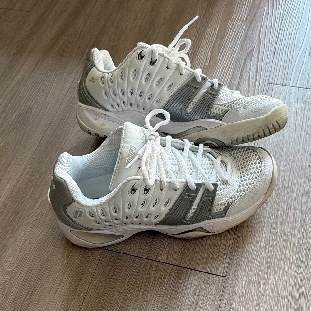 Prince T22 multi court tennis shoes women’s 8.5